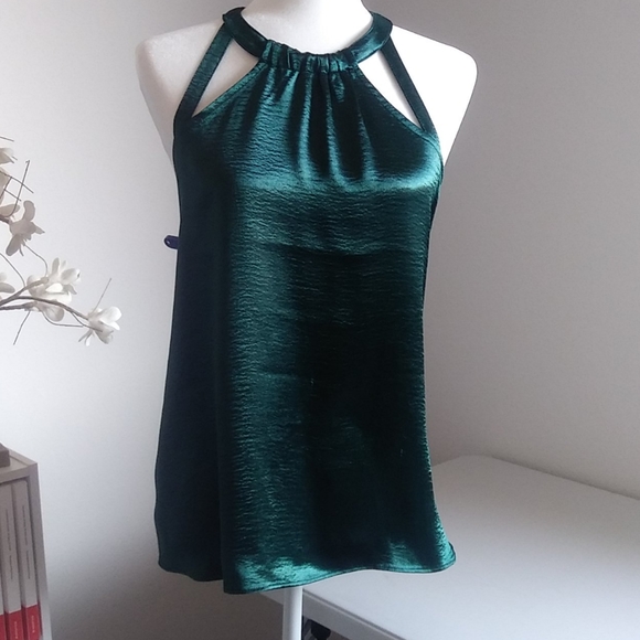 Express Tops - Express double key hole sleeveless top